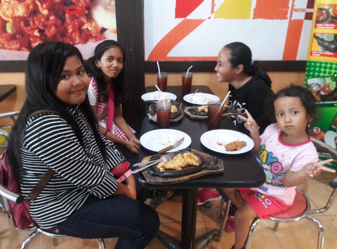 Warm Flavors at RM. Harapan Baru: Dine on Rajiman Street